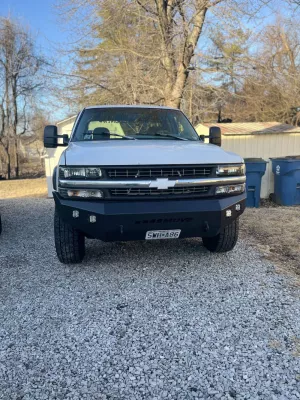 CHEVY 2500 1999-2002 with CLASSIC FRONT W.I.Y.KIT OFFROAD installed