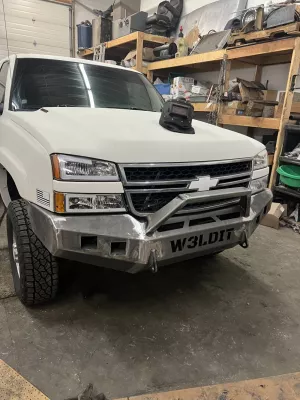 CHEVY 2500-3500HD 2003-2007 with CLASSIC FRONT Weld It Yourself STANDARD installed
