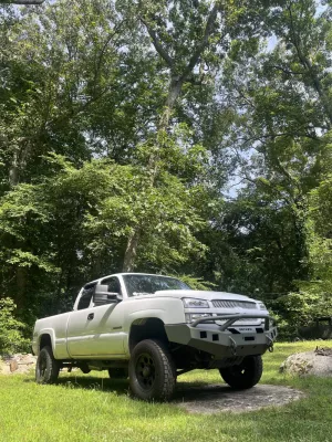 CHEVY 2500-3500HD 2003-2007 with CLASSIC FRONT Weld It Yourself Offroad installed