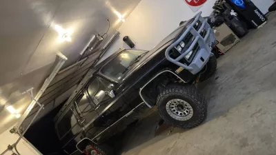 CHEVY SUBURBAN 2500 1973-1980 with HERITAGE FRONT W.I.Y.KIT STANDARD installed