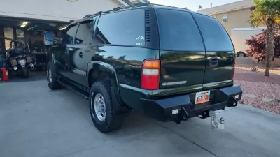 CHEVY SUBURBAN 2500 2000-2006 with CLASSIC REAR W.I.Y.KIT STANDARD installed
