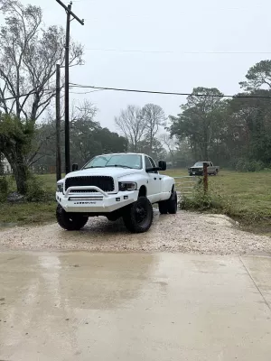 DODGE 2500-3500 2003-2005 with CLASSIC FRONT W.I.Y.KIT STANDARD installed