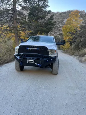 DODGE 2500-3500 2010-2018 with CLASSIC FRONT W.I.Y.KIT OFFROAD installed