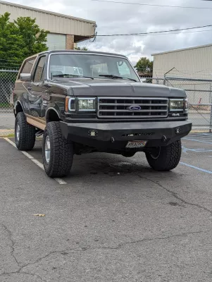 FORD BRONCO 1987-1991 with CLASSIC FRONT W.I.Y.KIT STANDARD installed