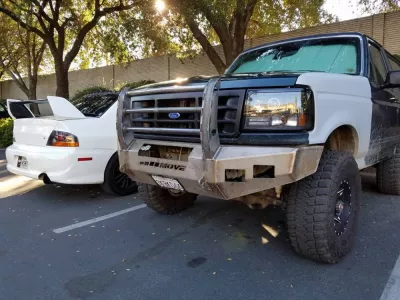 FORD BRONCO 1992-1996 with CLASSIC FRONT Weld It Yourself STANDARD installed