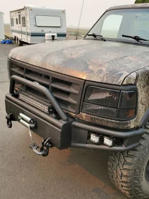 FORD BRONCO 1992-1996 with EMBARK FRONT W.I.Y.KIT OFFROAD installed