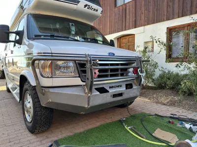 FORD E-SERIES VAN 1992-2007 with CLASSIC FRONT W.I.Y.KIT OFFROAD installed