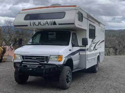 FORD E-SERIES VAN 1992-2007 with CLASSIC FRONT W.I.Y.KIT OFFROAD installed
