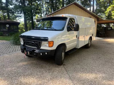 FORD E-SERIES VAN 1992-2007 with CLASSIC FRONT W.I.Y.KIT OFFROAD installed