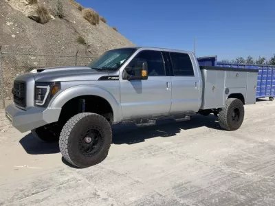 FORD F250-350 1999-2004 with CLASSIC FRONT W.I.Y.KIT STANDARD installed