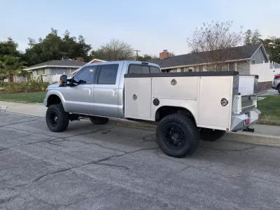 FORD F250-350 1999-2004 with CLASSIC REAR W.I.Y.KIT STANDARD installed