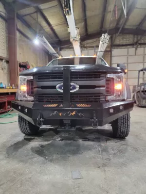 FORD F450-550 2017-2019 with CLASSIC FRONT Weld It Yourself STANDARD installed