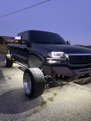 GMC 2500-3500HD 2003-2007 with PRECISION FRONT W.I.Y.KIT STANDARD installed