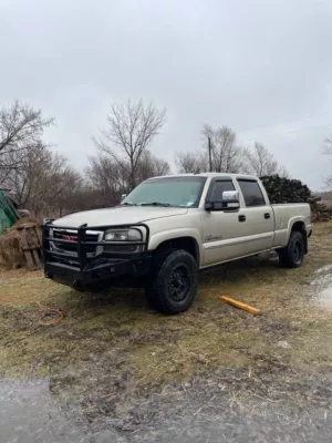 GMC 2500-3500HD 2003-2007 with CLASSIC FRONT W.I.Y.KIT STANDARD installed