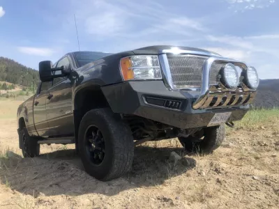 GMC 2500-3500HD 2007.5-2010 with CLASSIC FRONT W.I.Y.KIT STANDARD installed