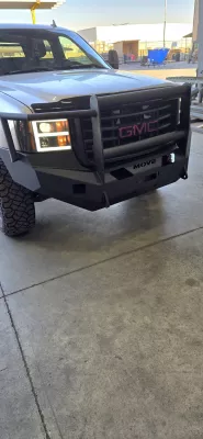 GMC 2500-3500HD 2007.5-2010 with CLASSIC FRONT W.I.Y.KIT OFFROAD installed