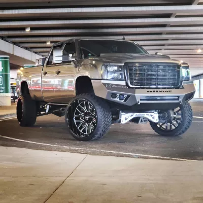 GMC 2500-3500HD 2007.5-2010 with PRECISION FRONT W.I.Y.KIT STANDARD installed