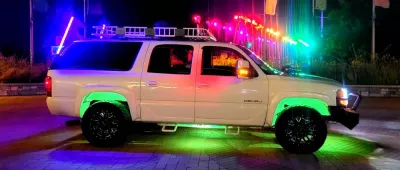 GMC YUKON DENALI 2001-2006 with CLASSIC FRONT W.I.Y.KIT STANDARD installed