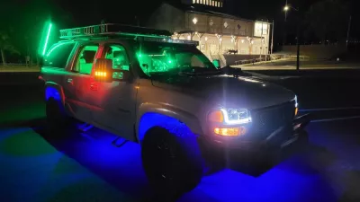 GMC YUKON DENALI 2001-2006 with CLASSIC FRONT W.I.Y.KIT STANDARD installed