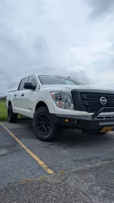 NISSAN TITAN 2016-2023 with CLASSIC FRONT PREFABRICATED STANDARD installed